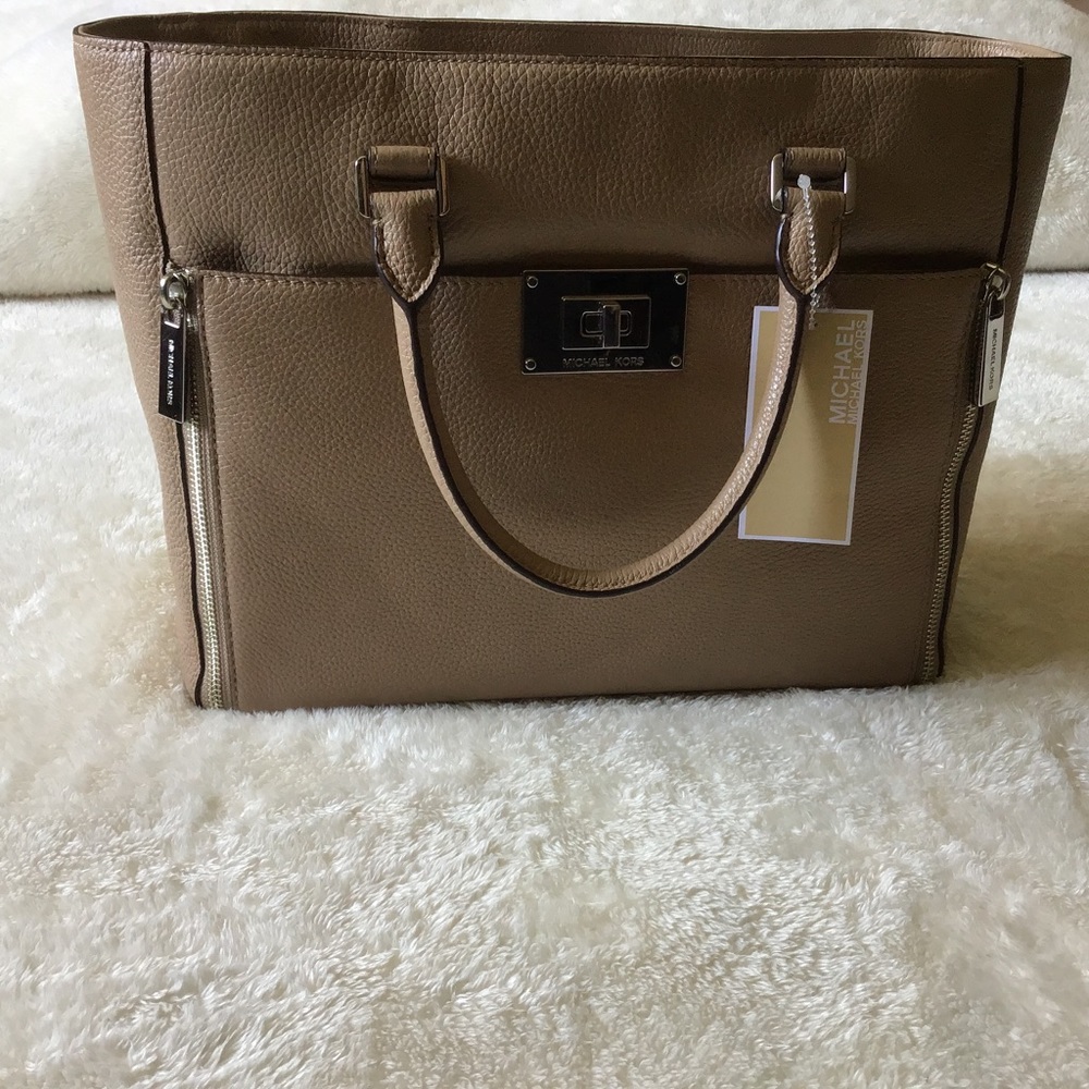Michael Kors fine soft leather handbag purse bag